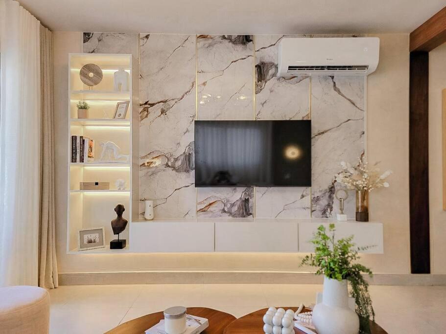 Luxury Apartment Downtown Сантьяго-де-лос-Кабальерос Экстерьер фото